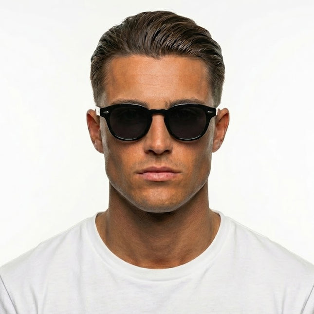 Diora - Black Shades