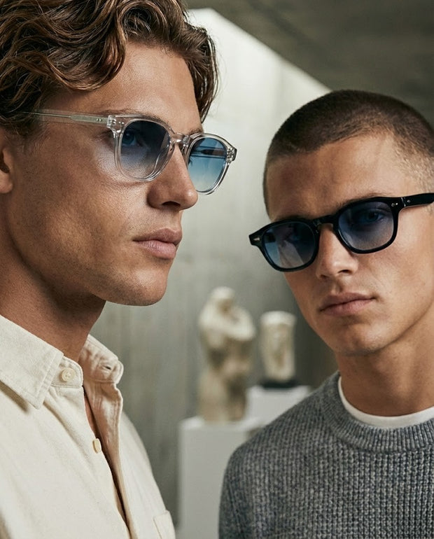 <h4>DIORA: <br/>SIGNATURE EDITION</h4>